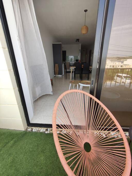 Seaside Serenity - A Lovely Apartment With Views Mellieħa Εξωτερικό φωτογραφία